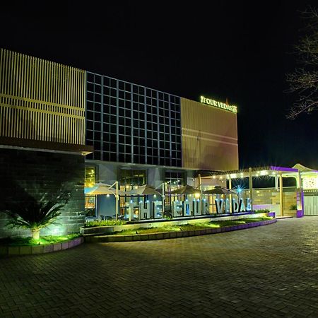 Four Vedas Hotel & Resort Siliguri Extérieur photo