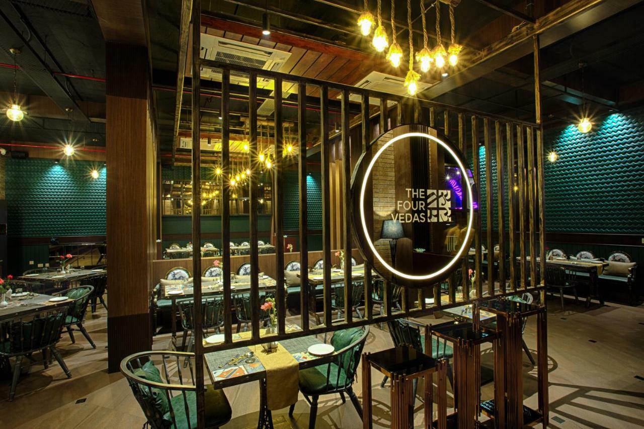 Four Vedas Hotel & Resort Siliguri Extérieur photo