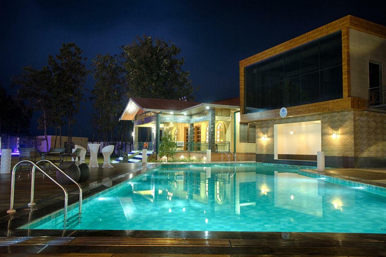 Four Vedas Hotel & Resort Siliguri Extérieur photo