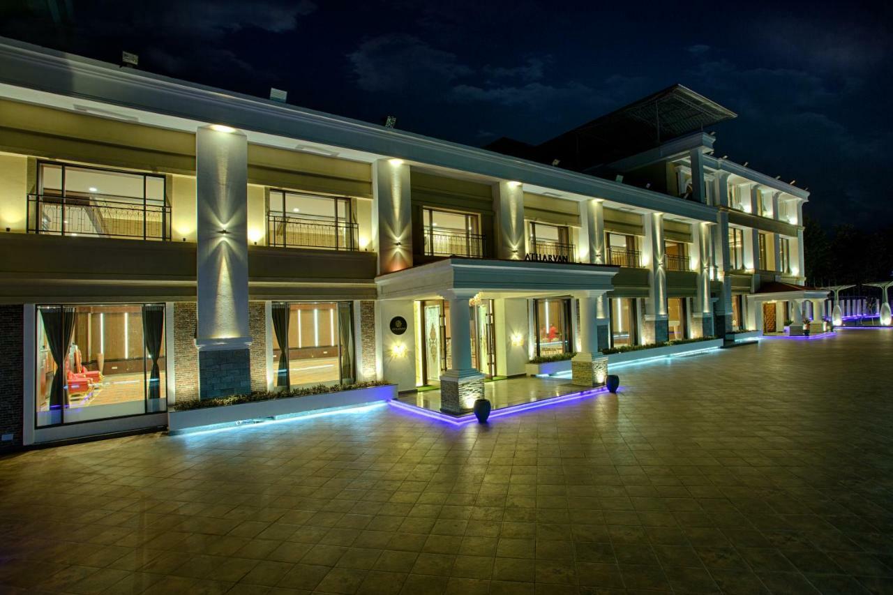 Four Vedas Hotel & Resort Siliguri Extérieur photo